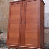 Vintage cabinet from the 50s in solid oak with compass feet