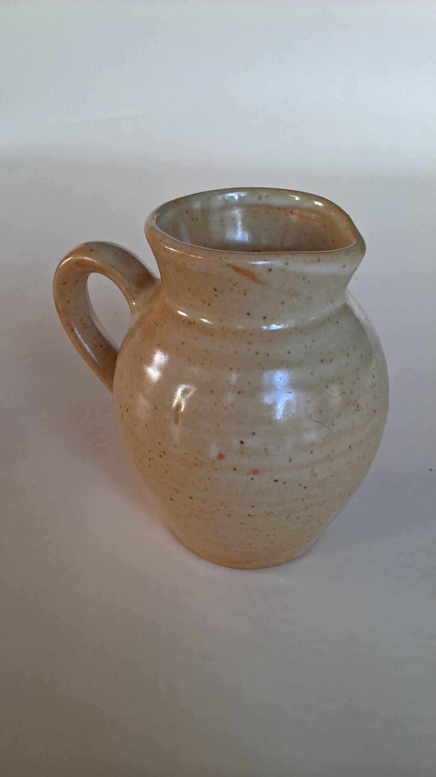 Creamy milk pot in sandstone Village CNP France