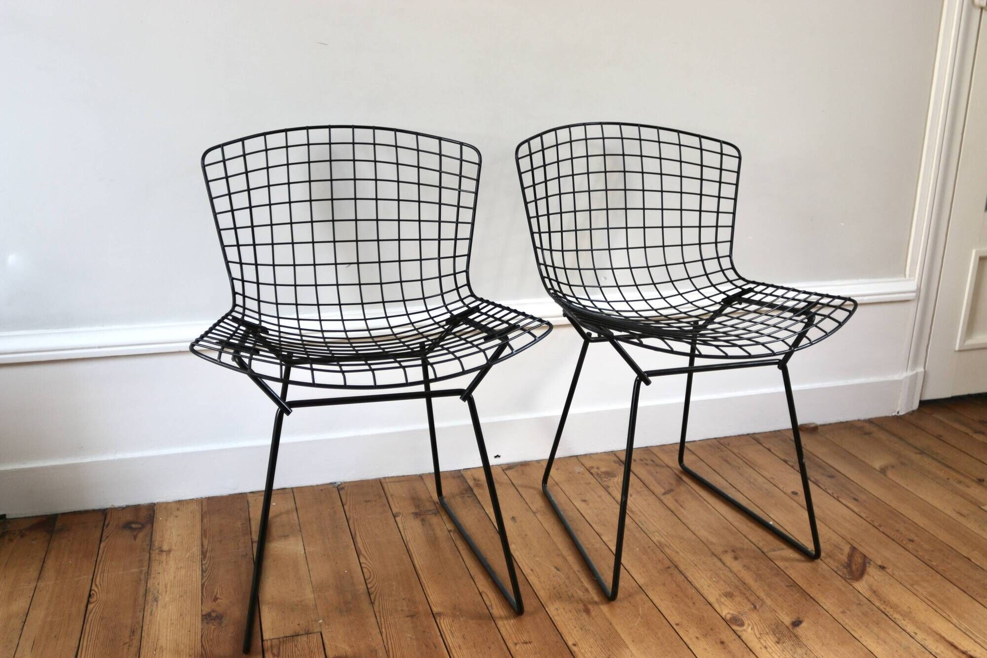 Pair of vintage Bertoia Wire chairs