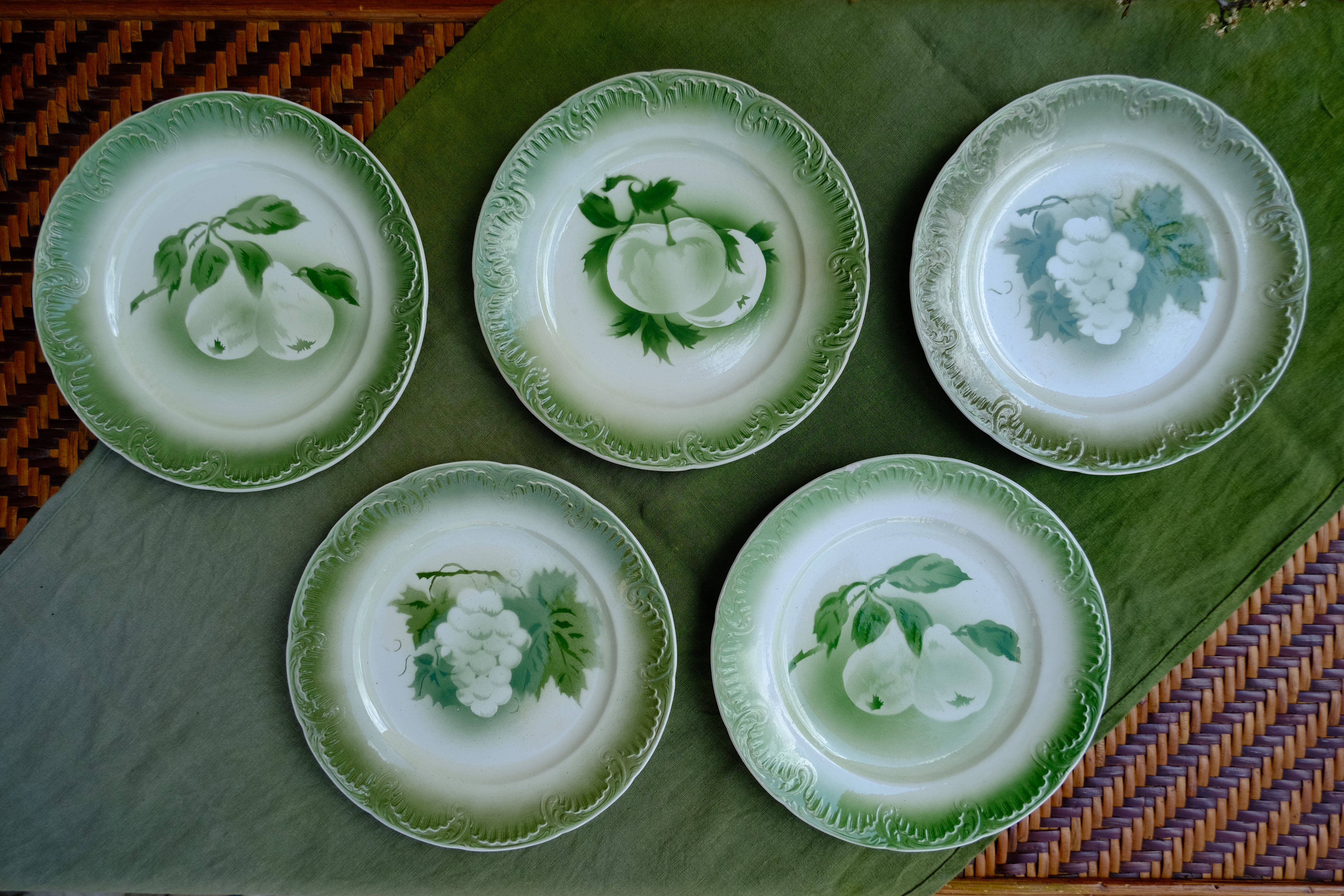 Lot 5 earthenware dessert plates from Digoin and Serreguemines