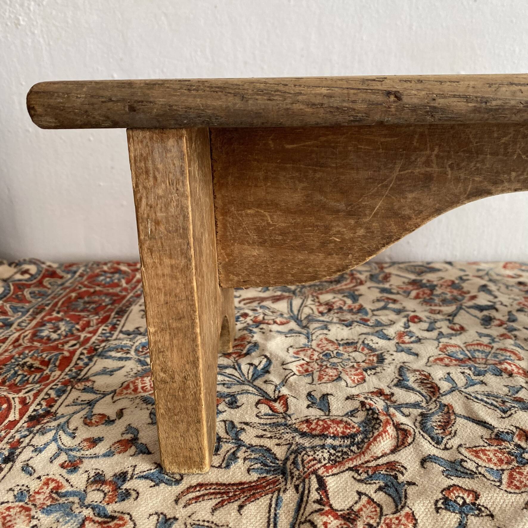 Minimalist low stool