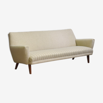 Sofa en laine du milieu du siècle