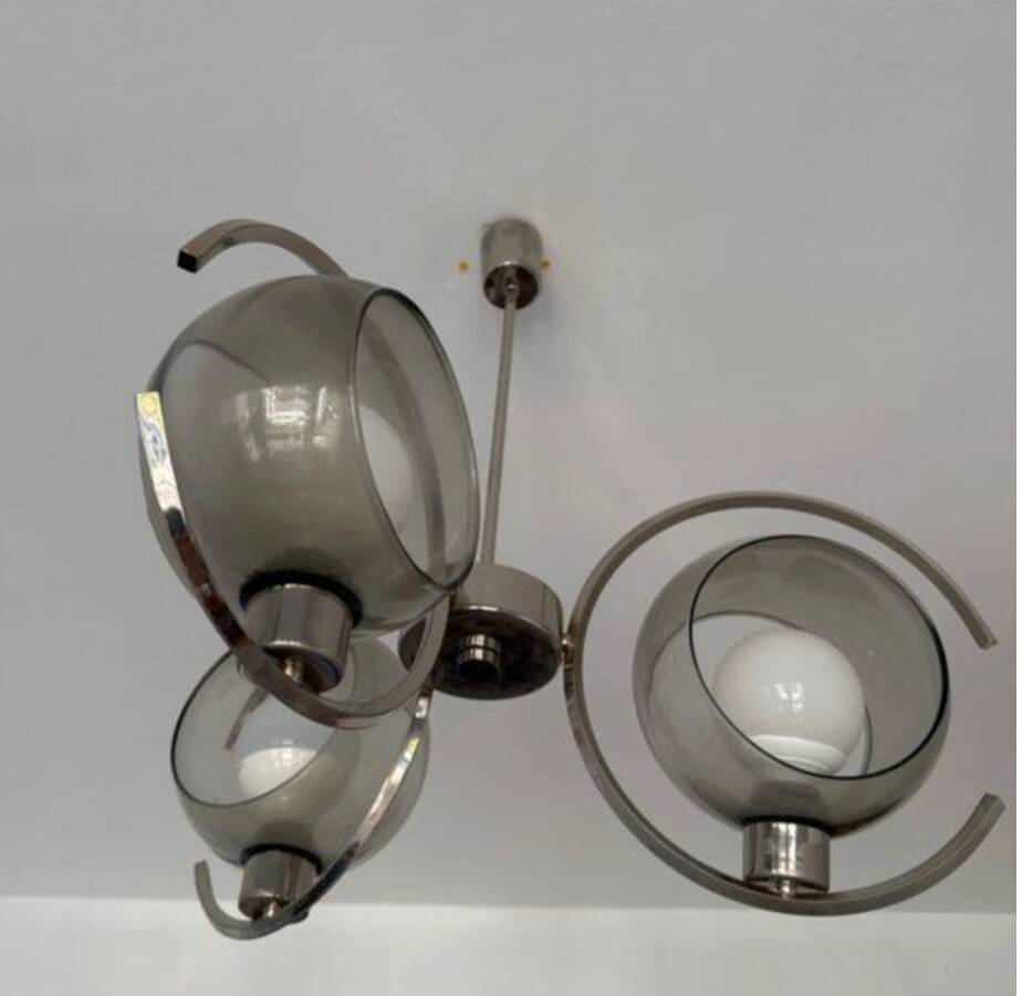 Vintage suspension with 3 smoked glass globes and chrome metal from the 1970s.