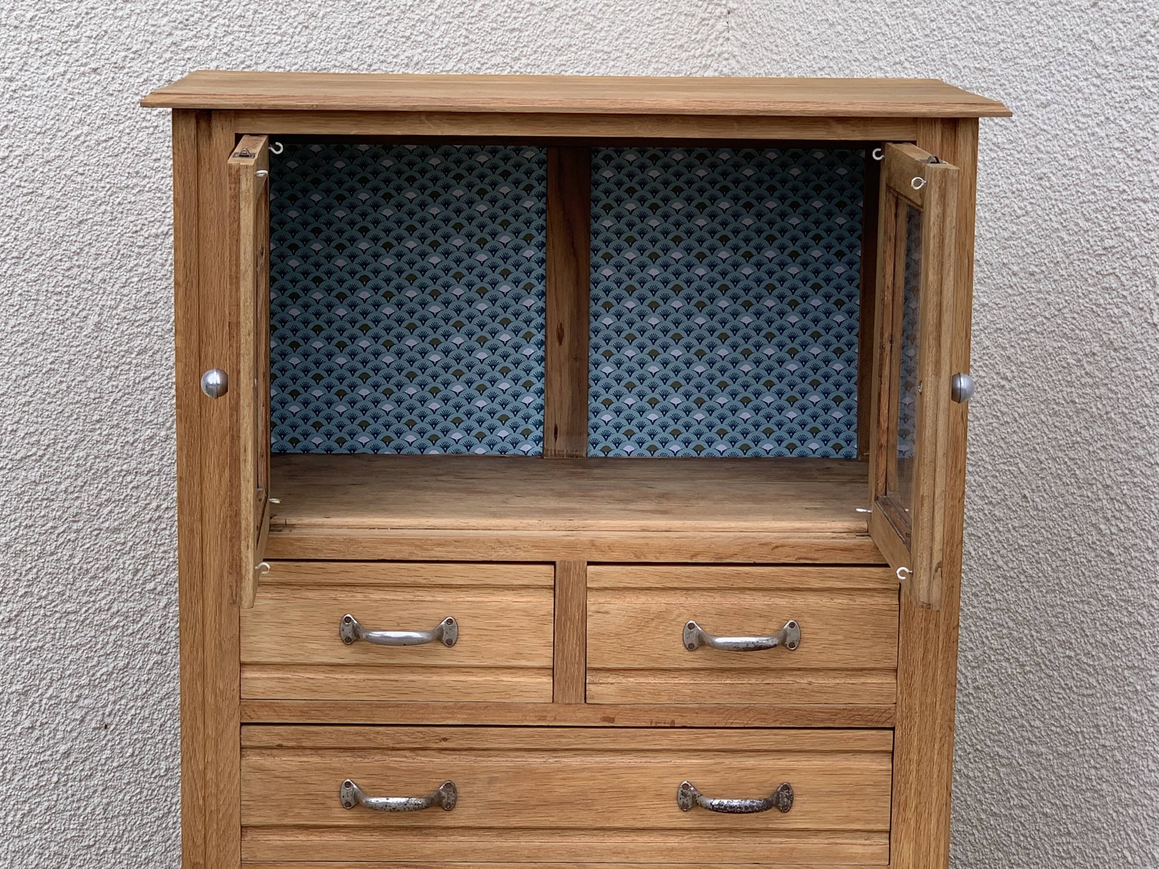 Buffet parisien vitré 1920 bois brut massif