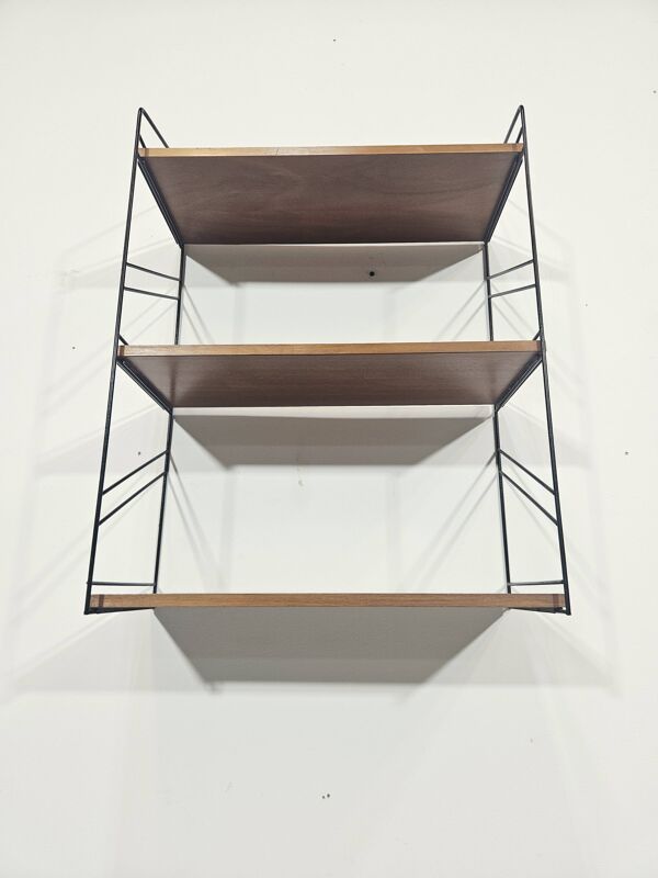 Étagère murale Mid-Century / String / Tomado / années 1970.