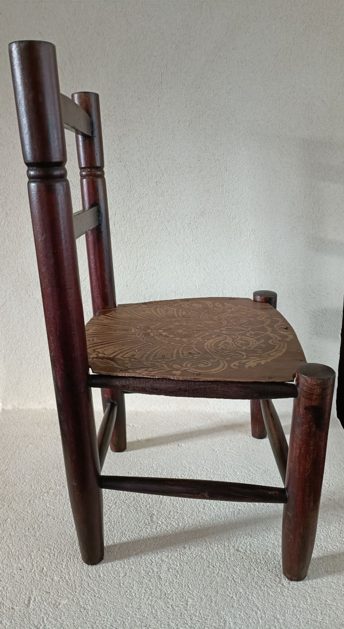 Chaise enfant en bois