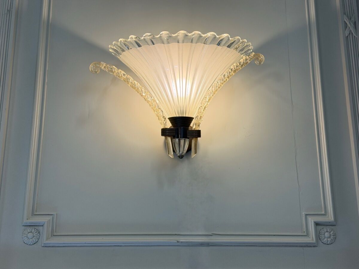 Pair of Venetian wall lights in Murano glass by Seguso, circa 1930.