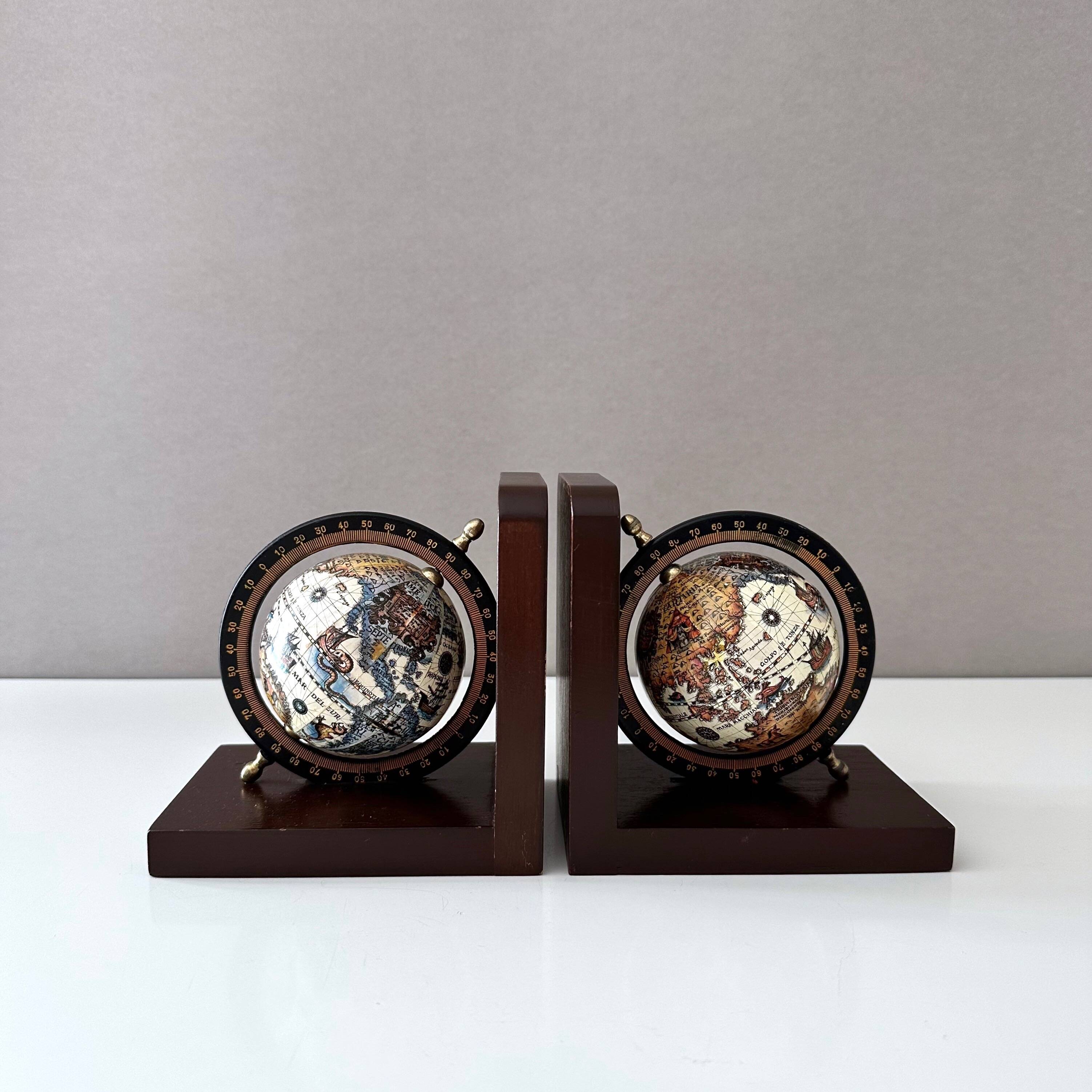 Vintage Bookends – Globe / World Map – Wooden