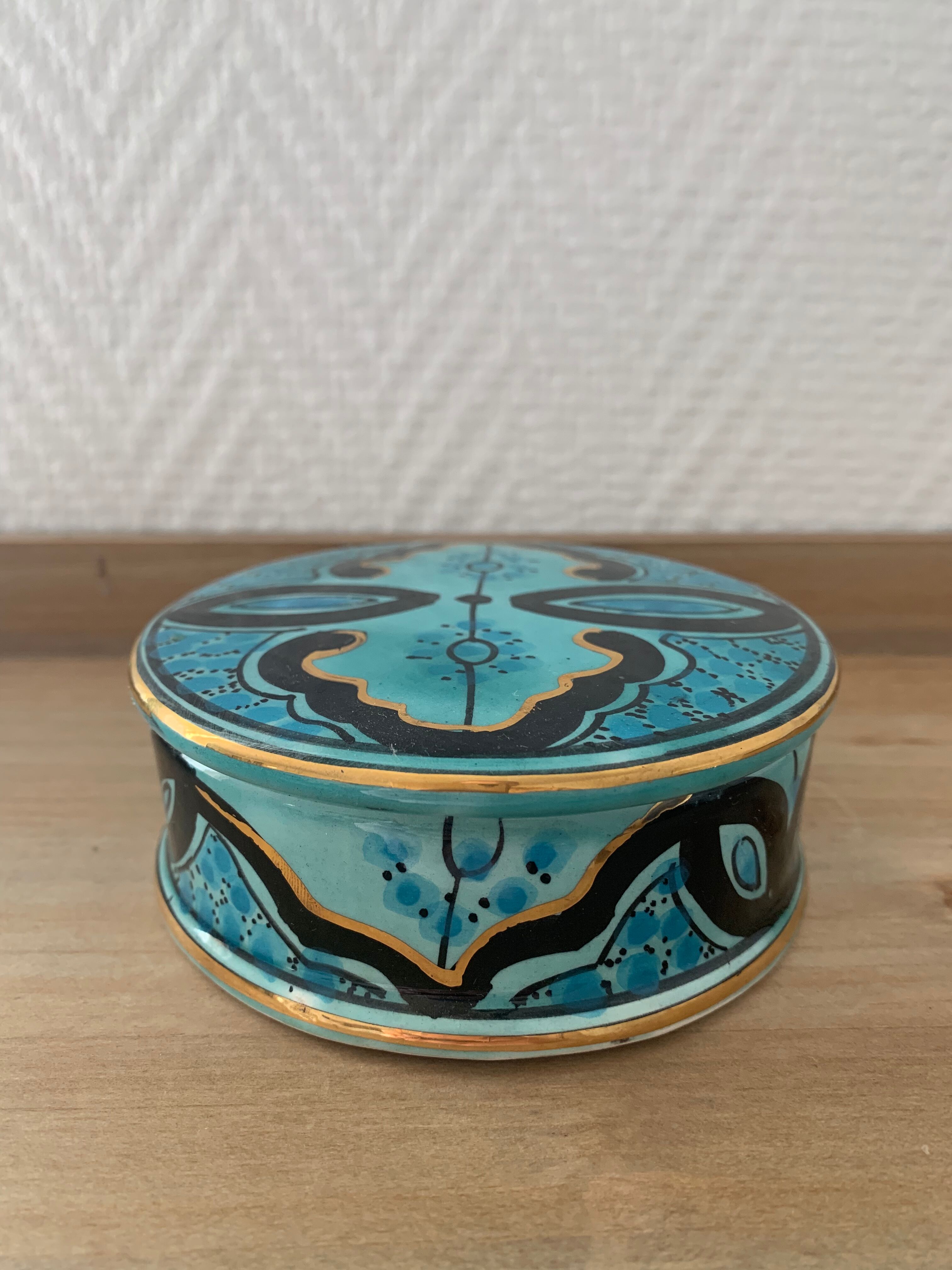 Ceramic box