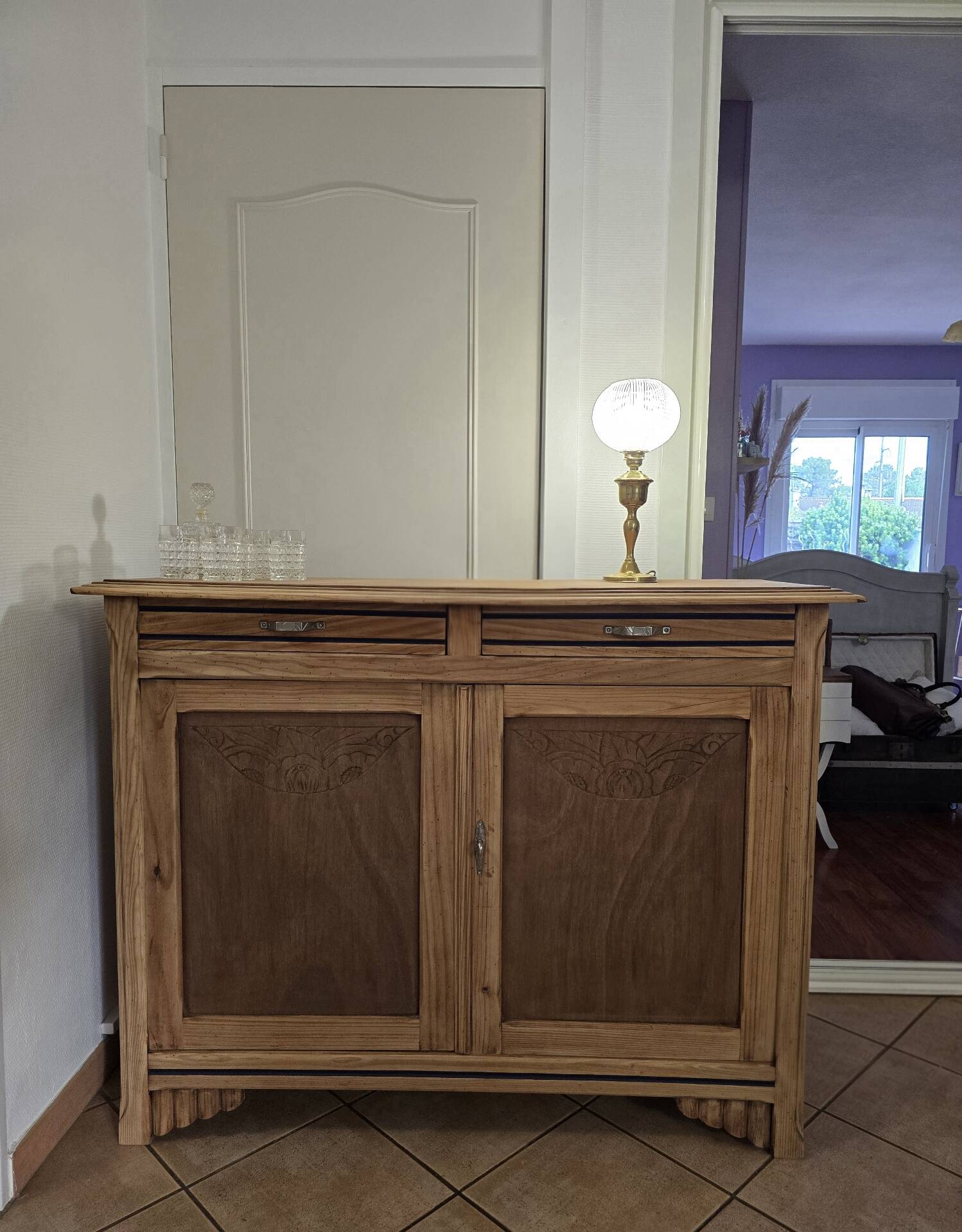 Buffet in Art Deco style, restored solid raw wood.