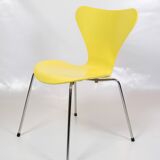 Set Of 6 Seven Chairs Model 3107 Lacquered In Yellow By Arne Jacobsen For Fritz Hansen From 1990s