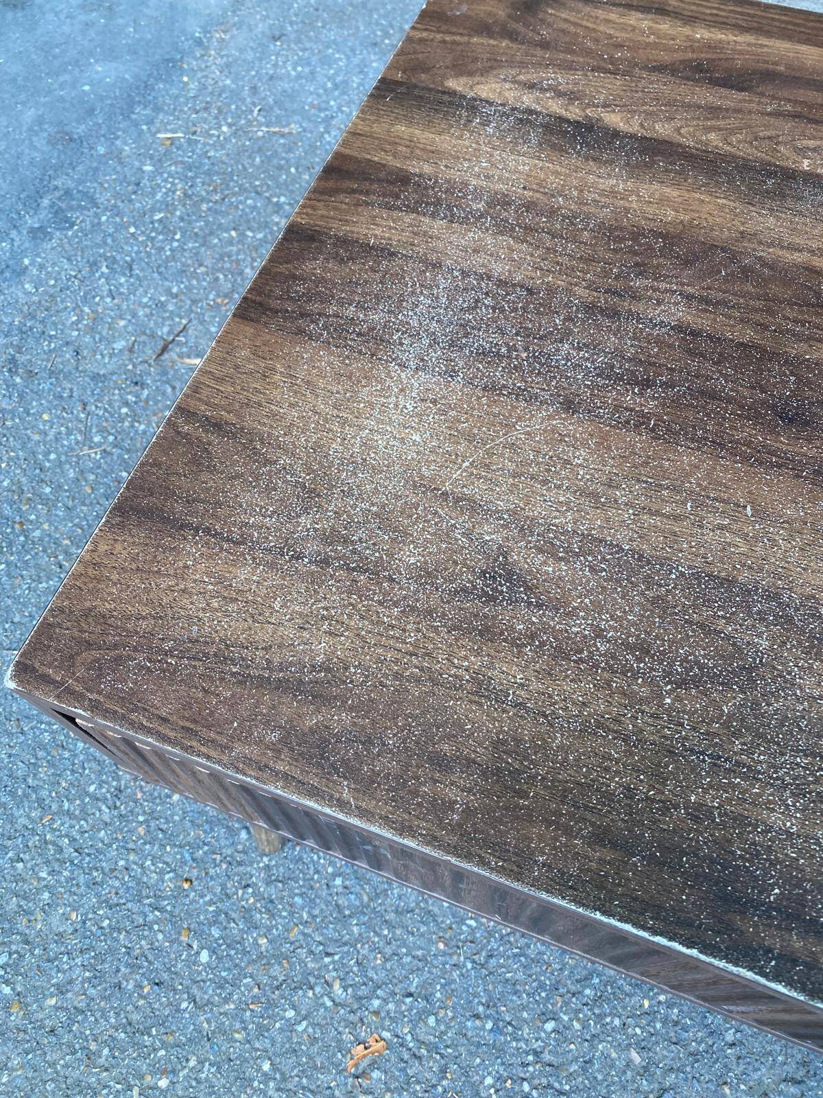 Table basse scandinave vintage en bois avec tiroir