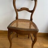 Chaises en bois avec assise en cannage