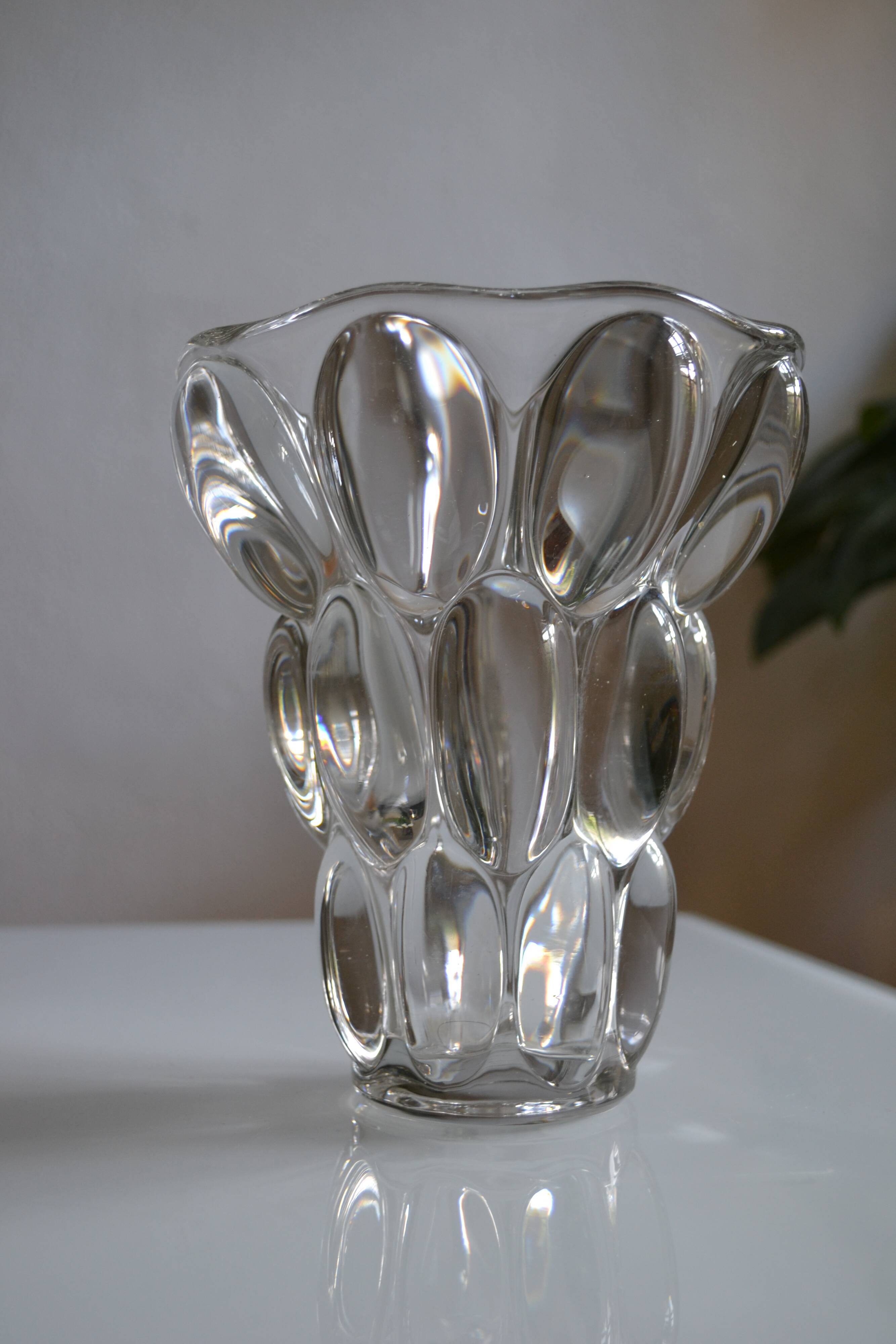 Vintage crystal vase, glassware to be identified, circa 1950 - 1960.