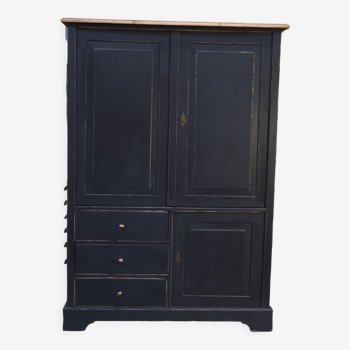 Fir cabinet with reentrant doors and drawers