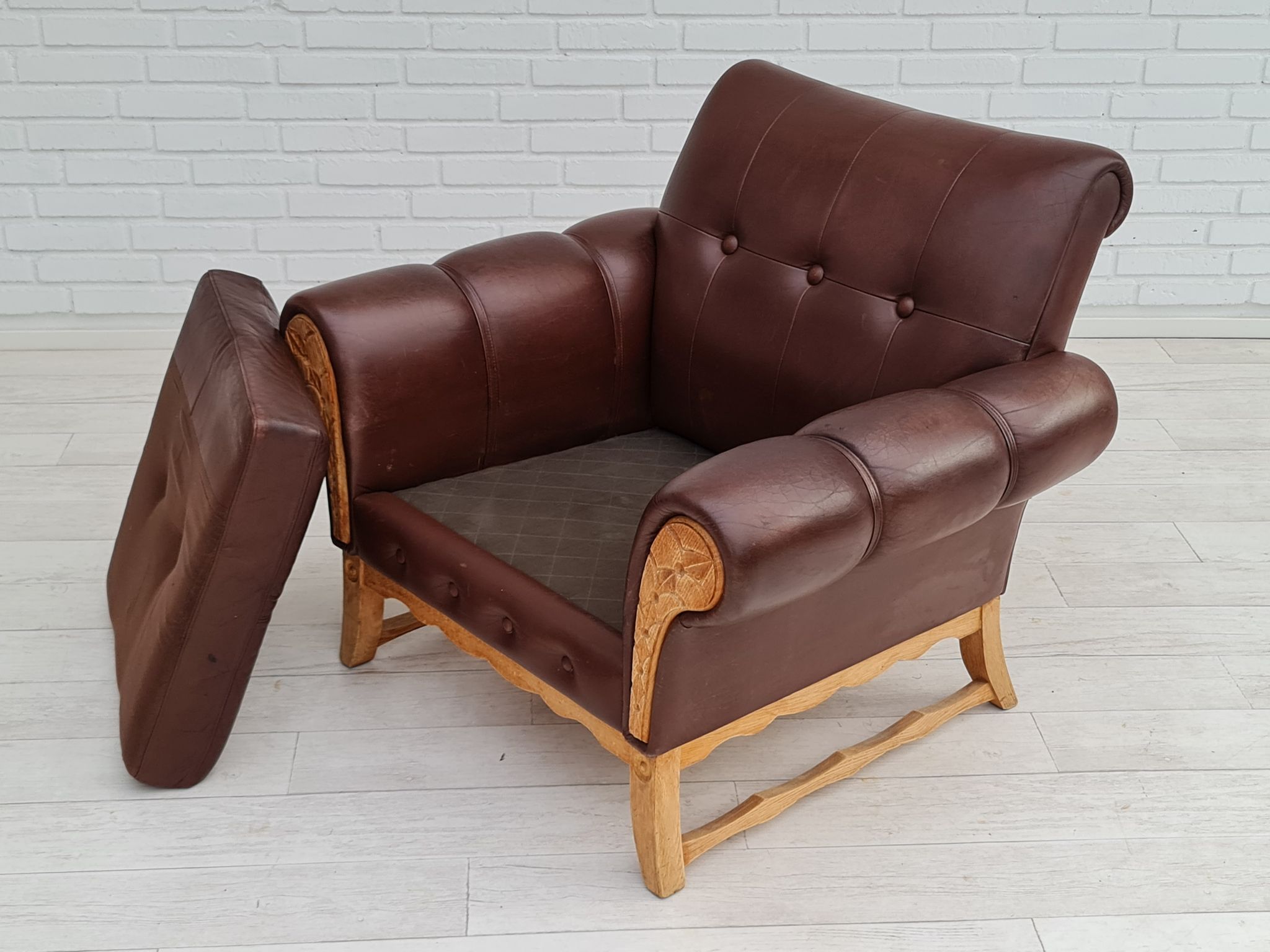 Fauteuil danois vintage, années 1970, cuir, bois de chêne