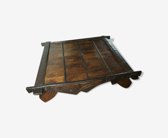 Table basse antique d’ancien chariot de chameau