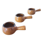 3 glazed earthenware pans
