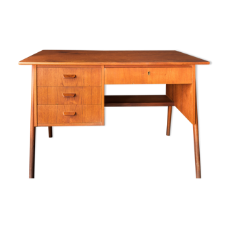 Petit bureau scandinave