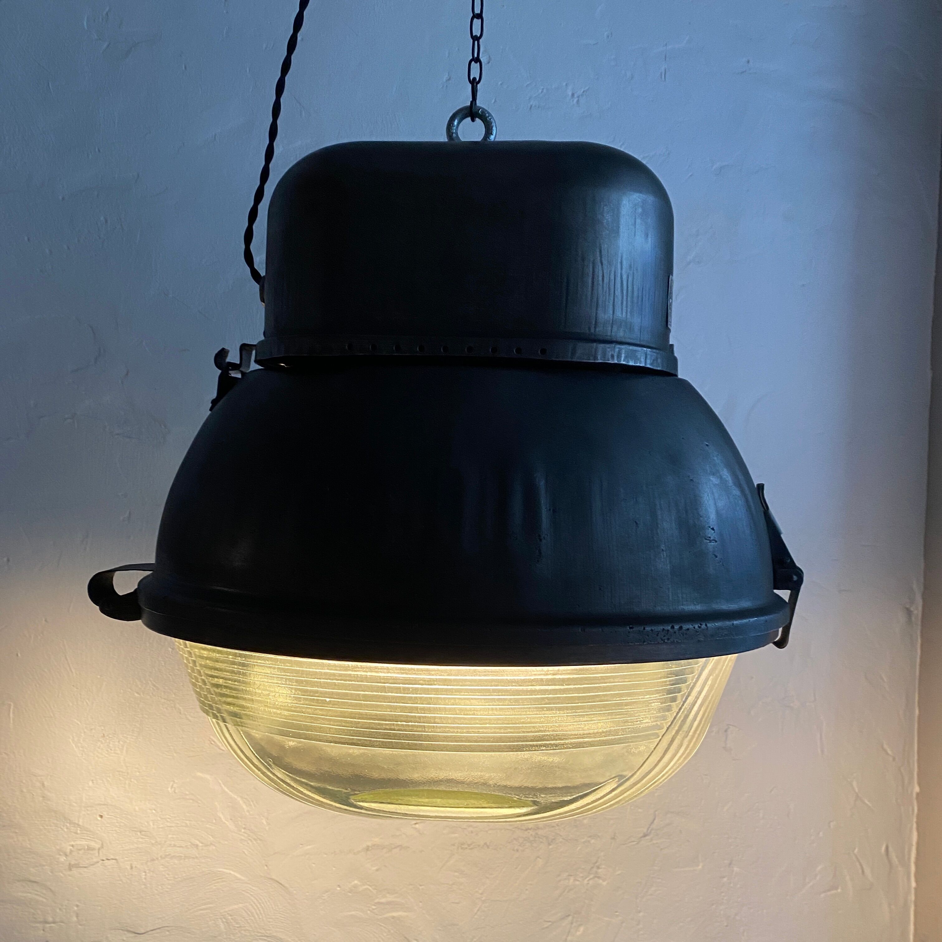 Suspension industrielle polonaise xxl