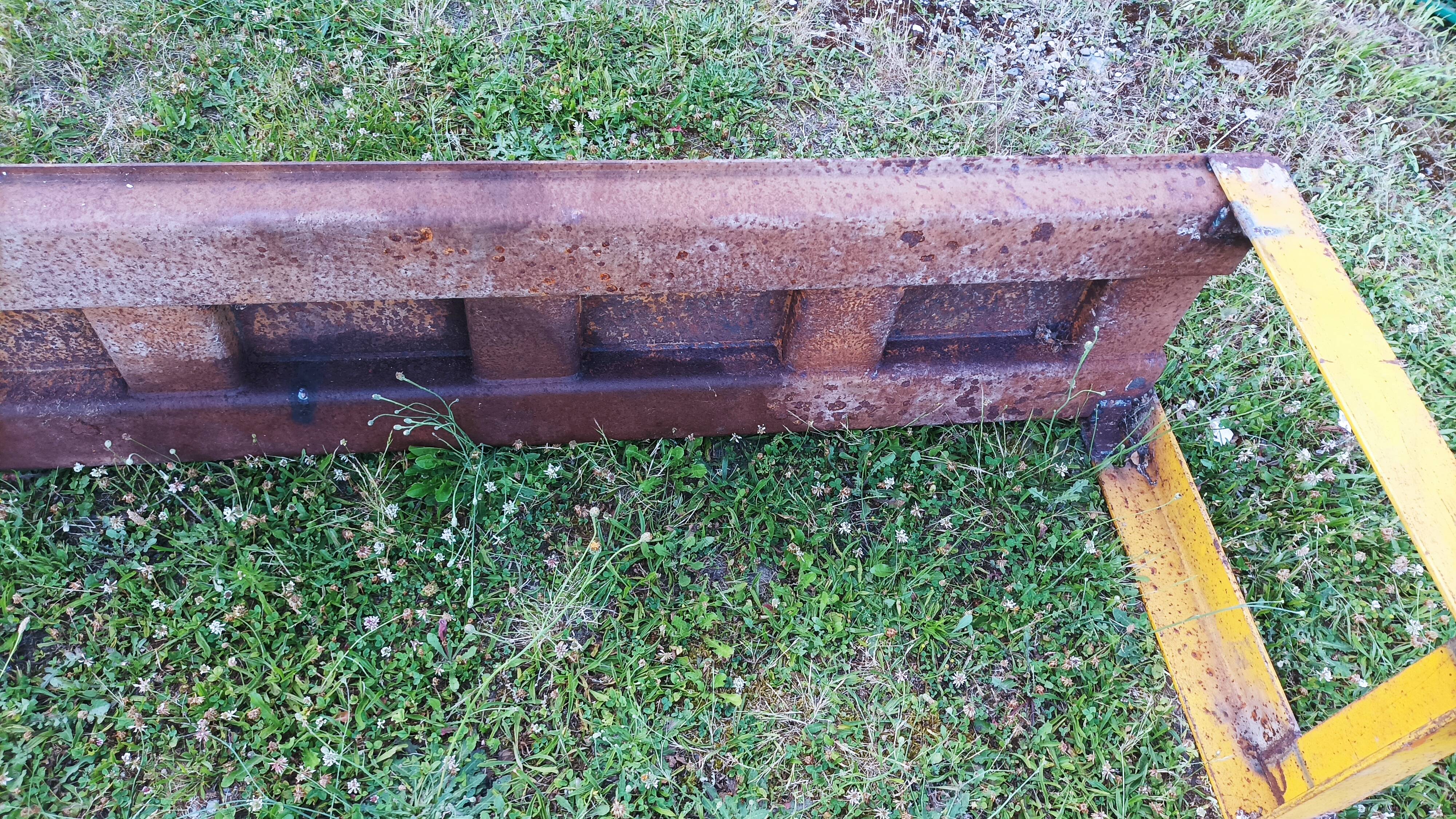 Industrial metal workbench