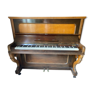 Upright piano J. Günther