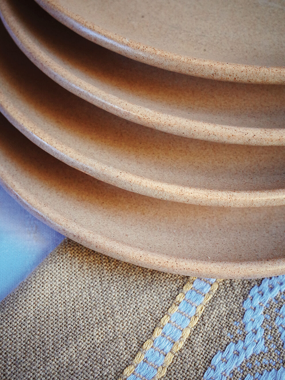 Set of 4 plates in sandstone Sarreguemines pink beige