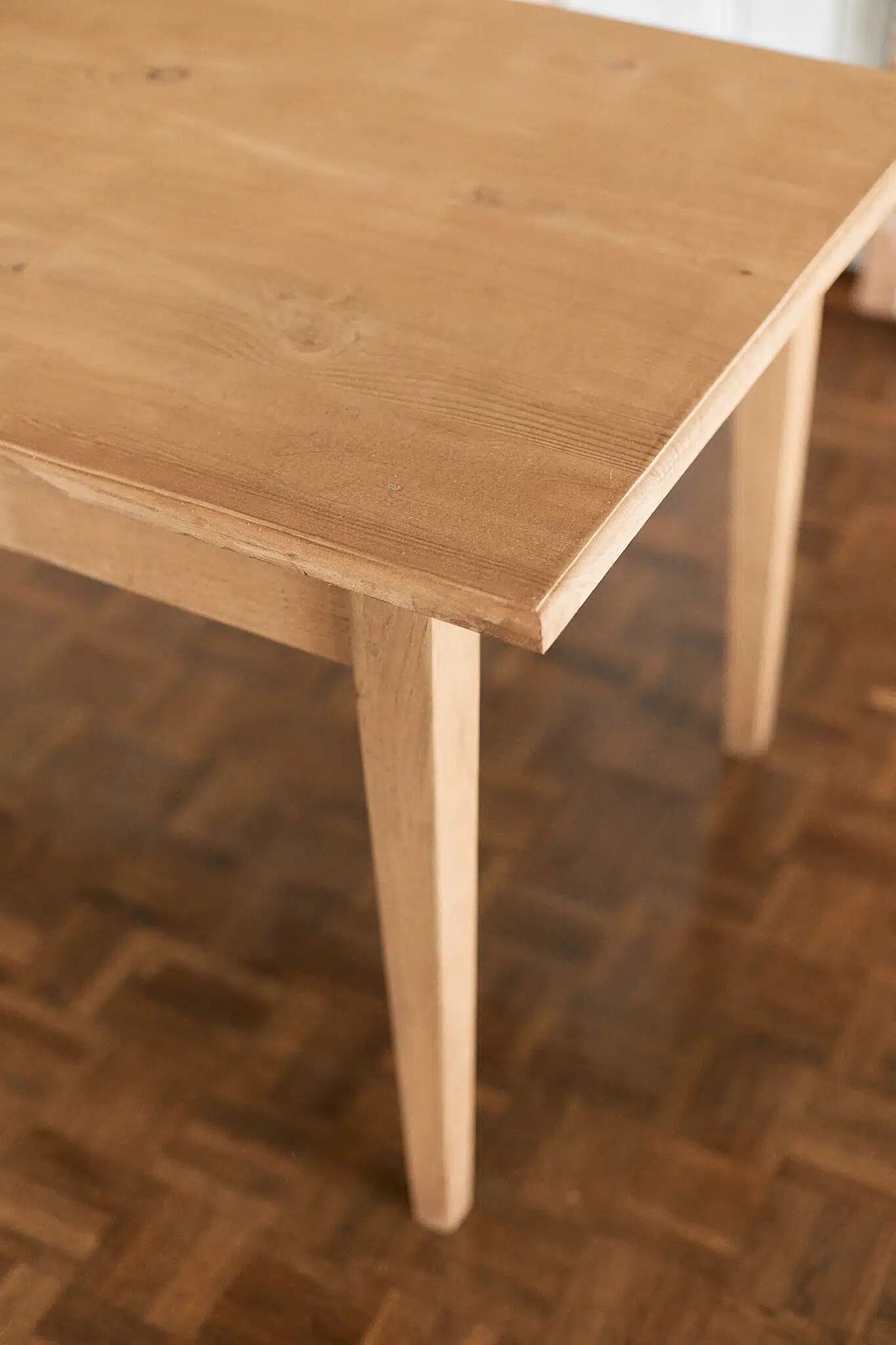 Wooden table "Rose"