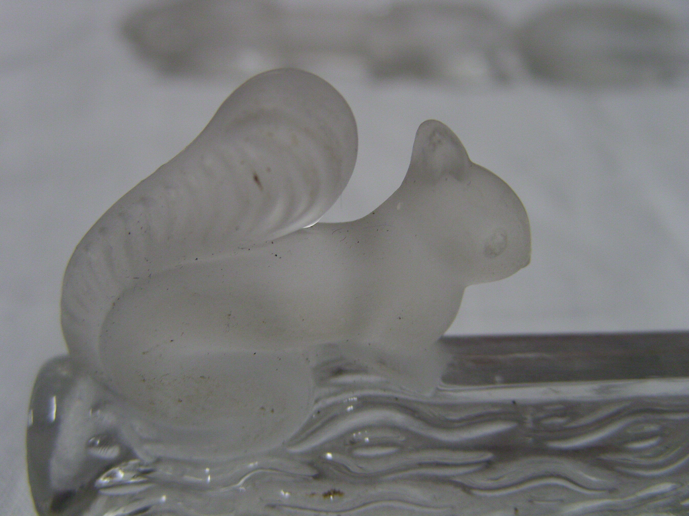 6 vintage animal glass knife holders