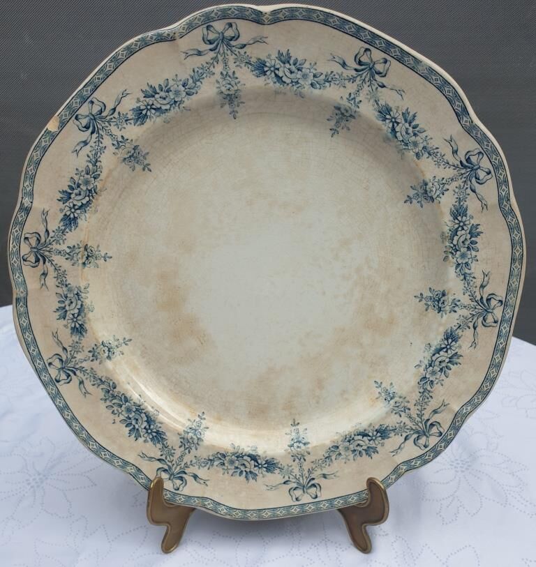 Dish Grand Dépôt Emile Bourgeois Paris 1880