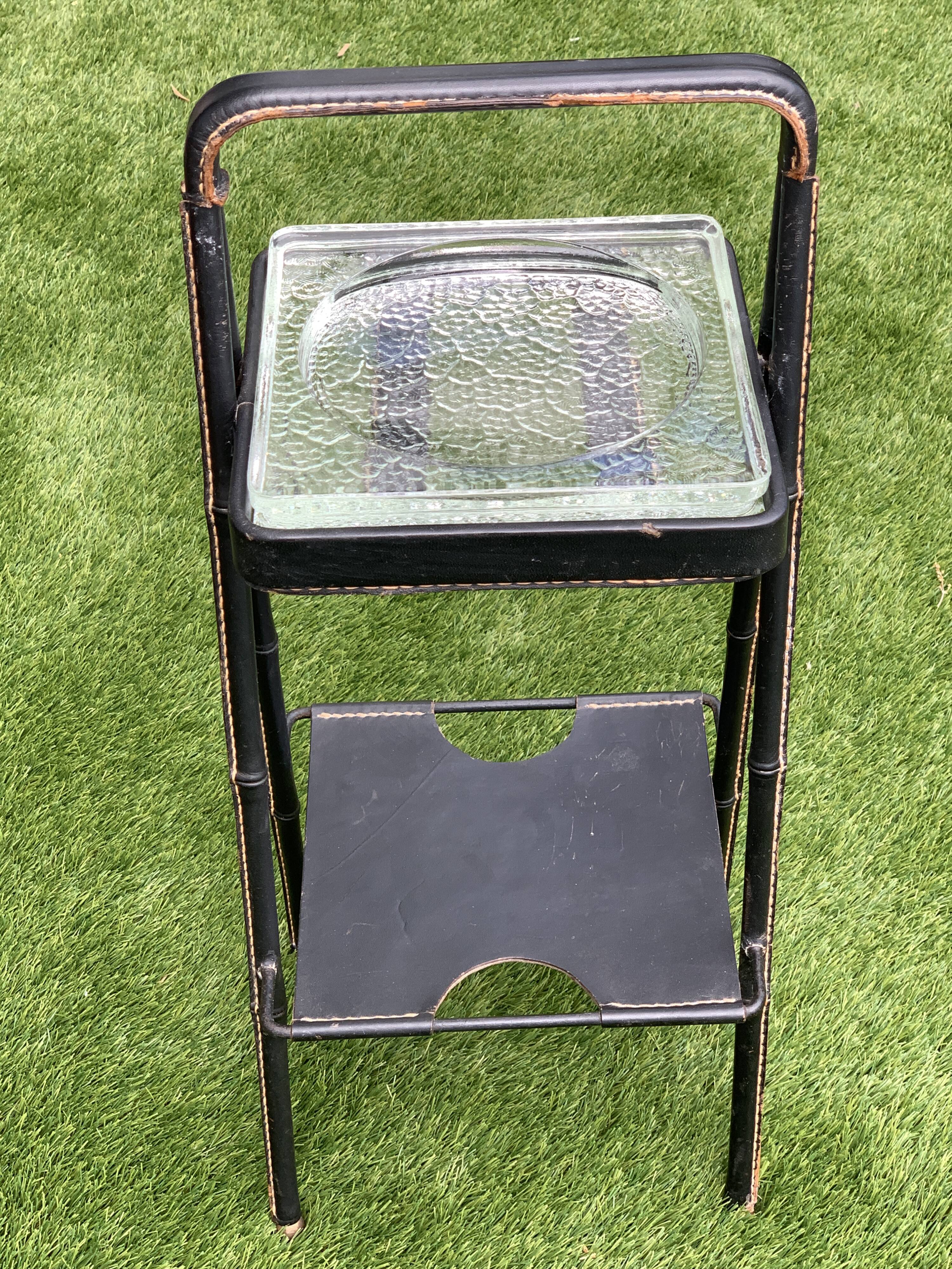 Cendrier on leather stand by Jacques Adnet, 1960