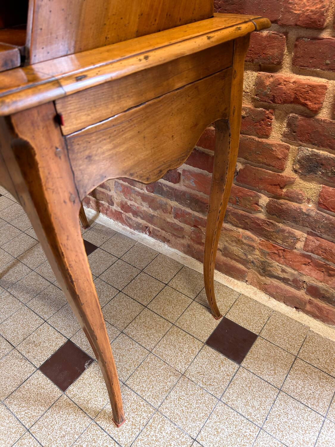 Beautiful vintage Capuchin desk