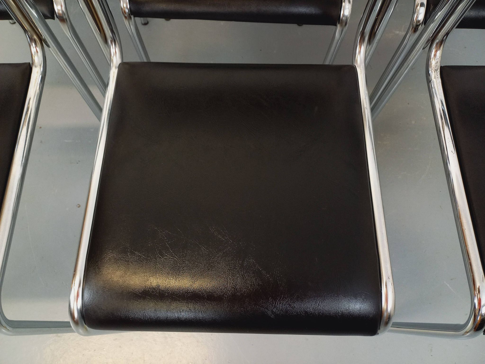 Set of 6 vintage Italian stackable chairs in chrome metal and skai.