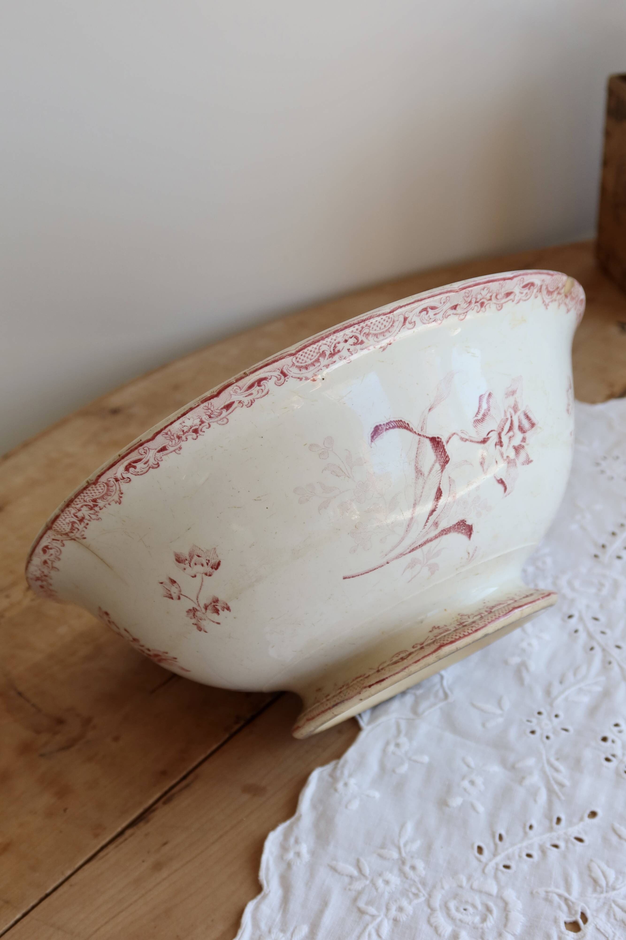 Antique pink ironstone salad bowl Sarreguemines - Fontanges model