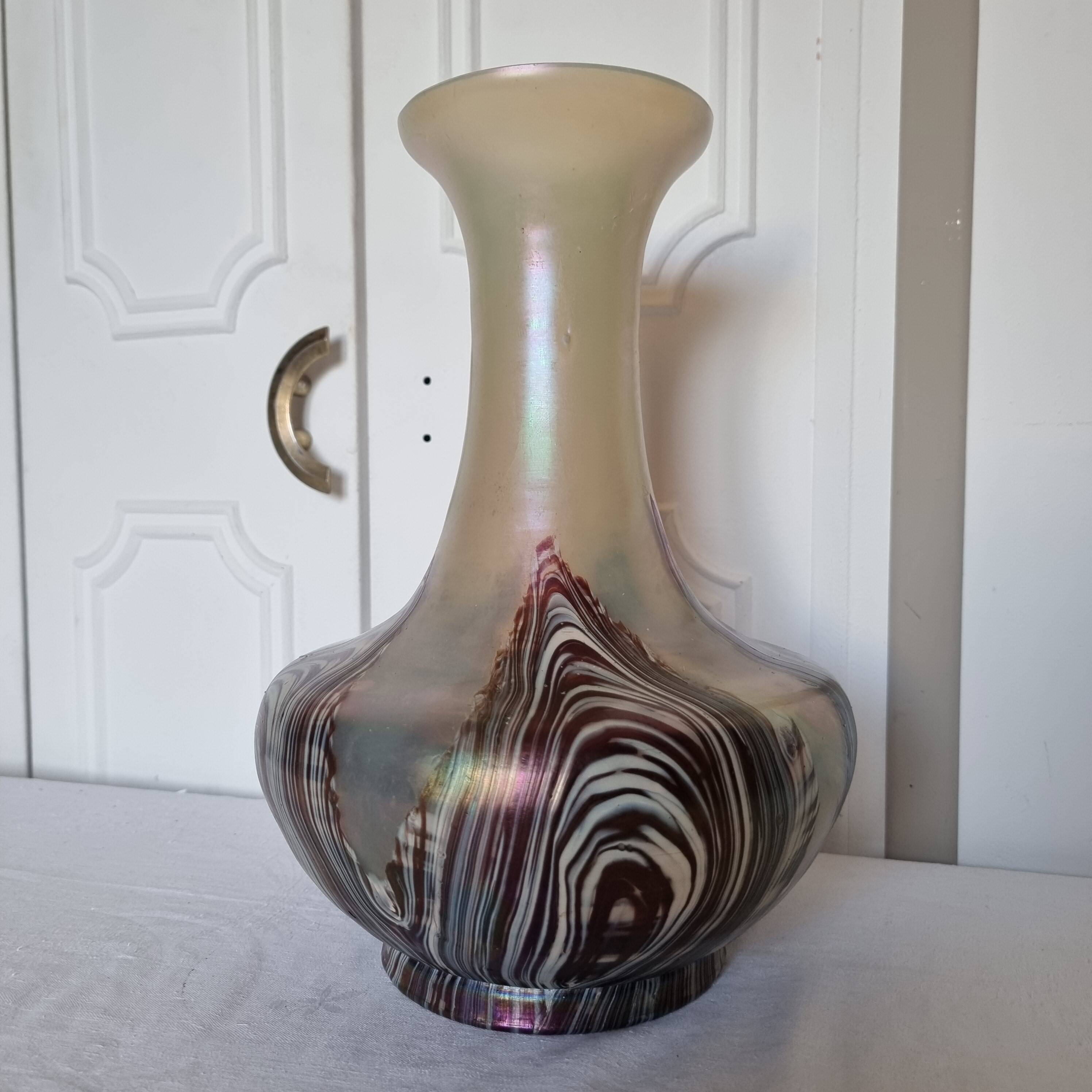 Large early 20th century Loetz Bohemia iridescent art glass vase