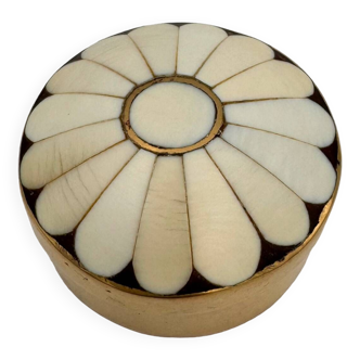 Pilulier vintage, boite laiton et os - Années 1970