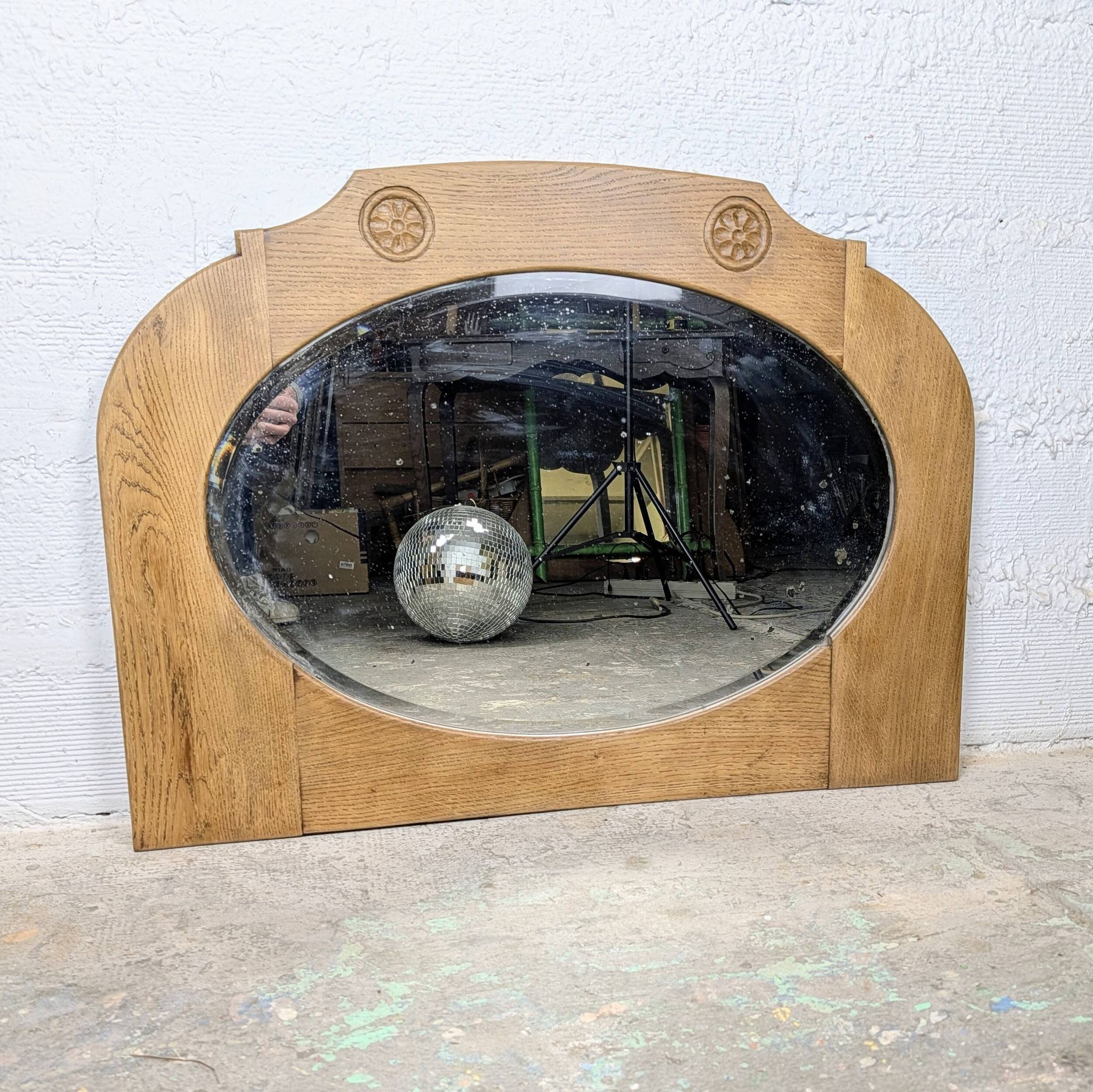 Miroir en chêne sculpté - Années 30