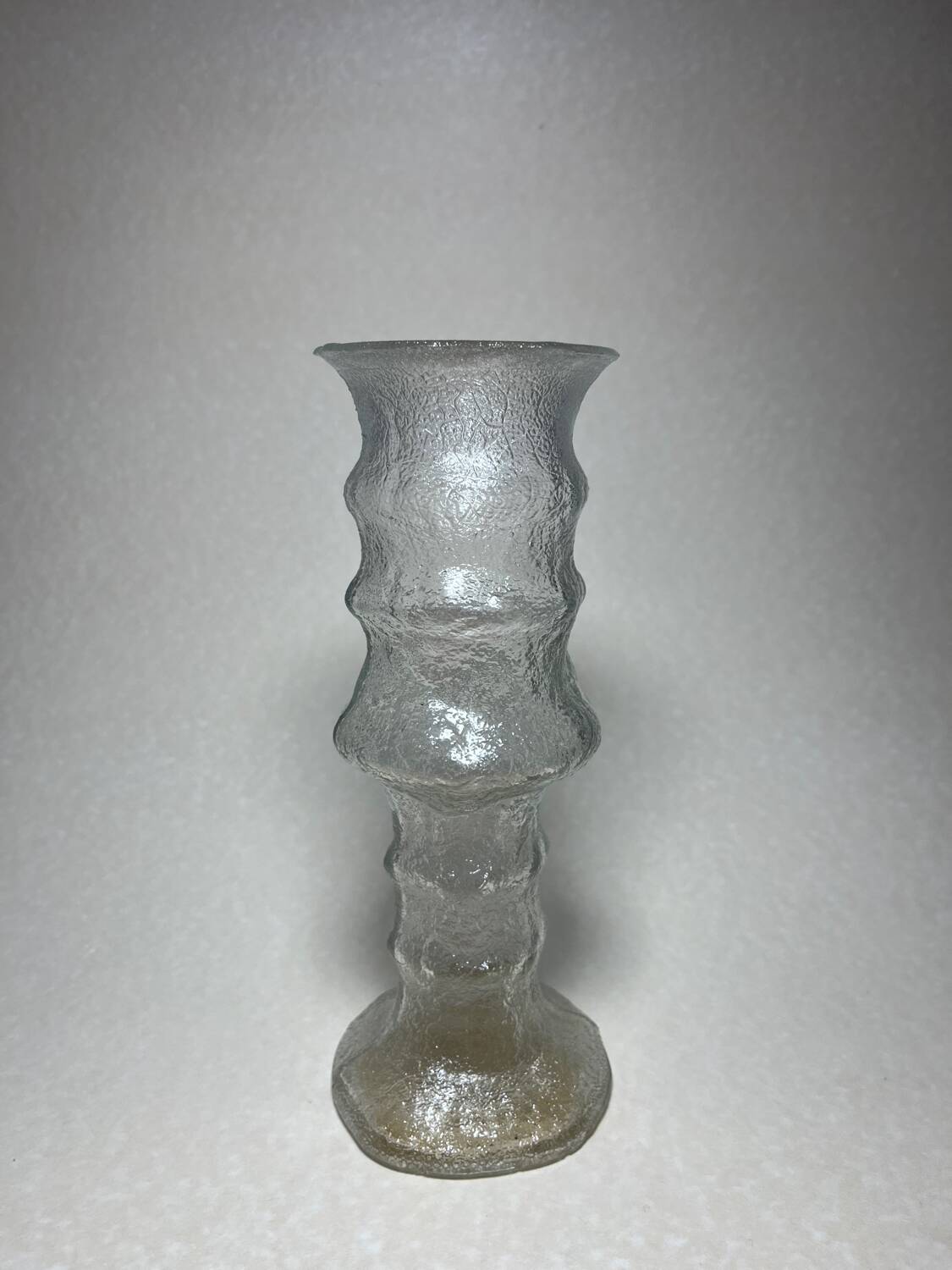 Glass vase