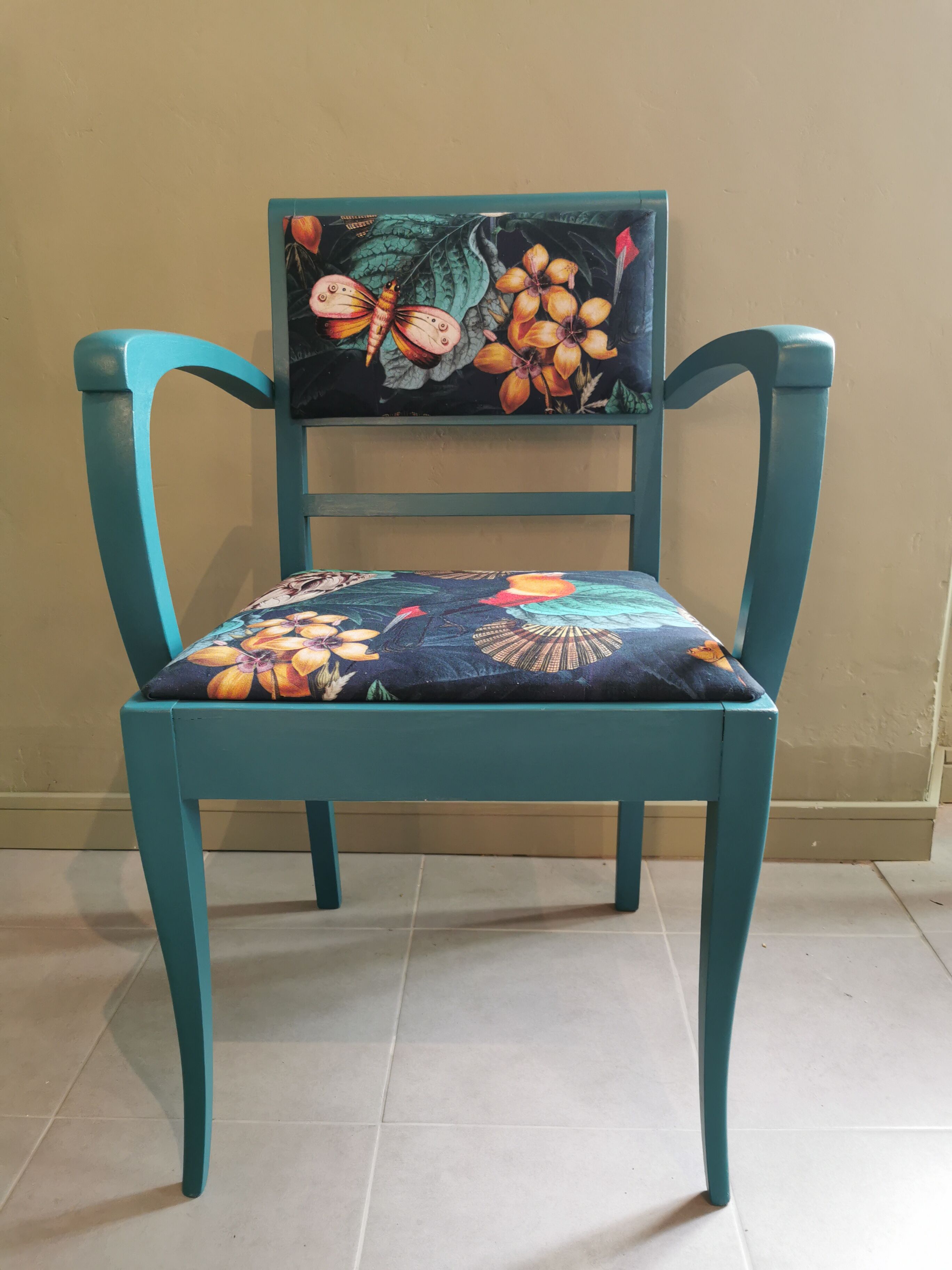 Pair of vintage armchairs refurbished