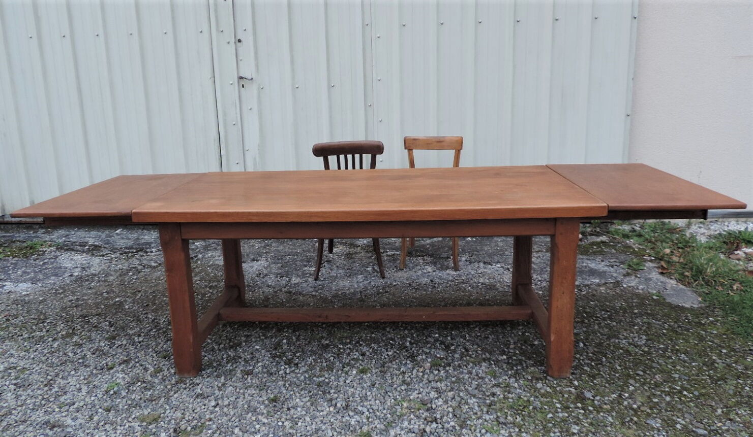Oak farm table