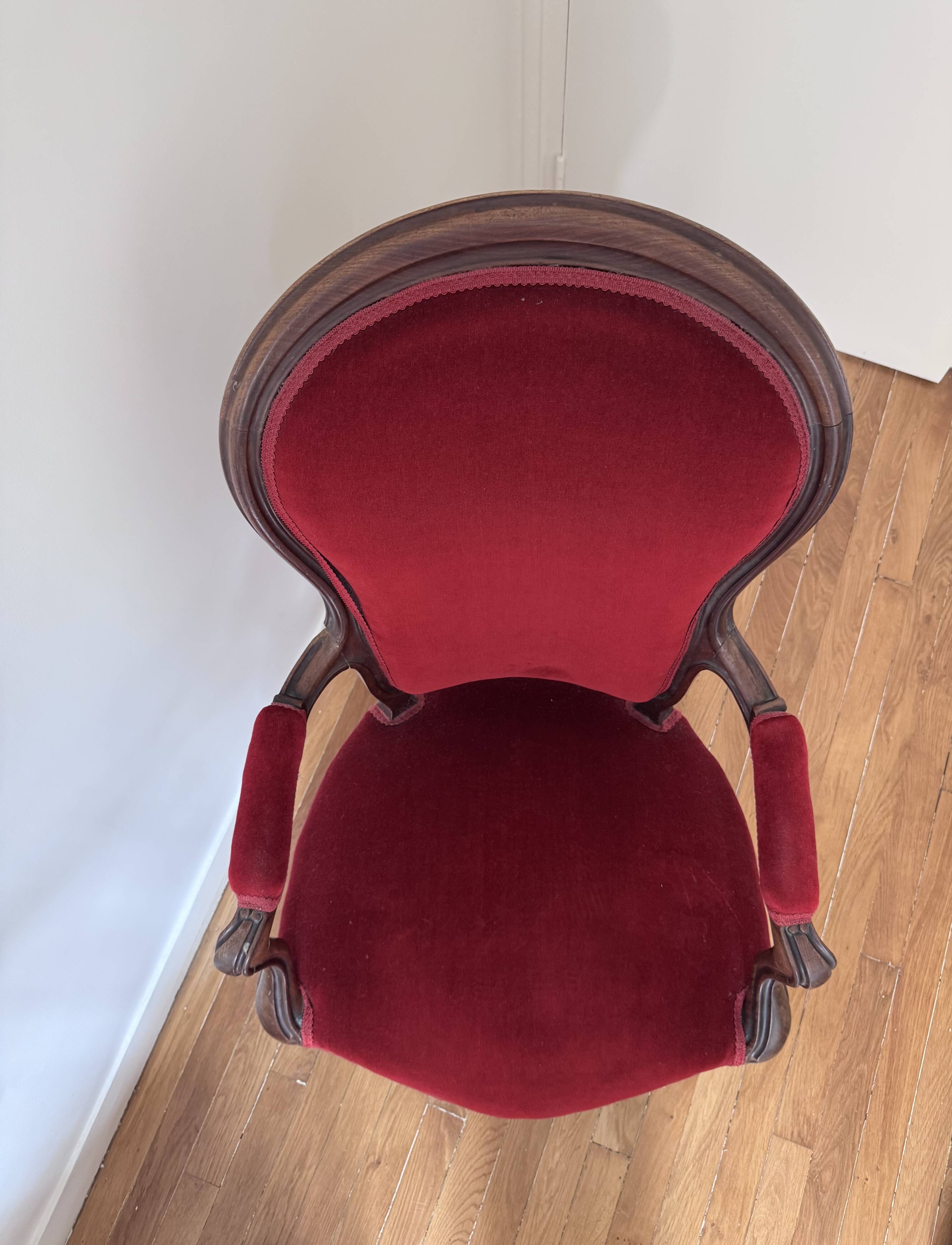 Fauteuil ancien voltaire velour rouge