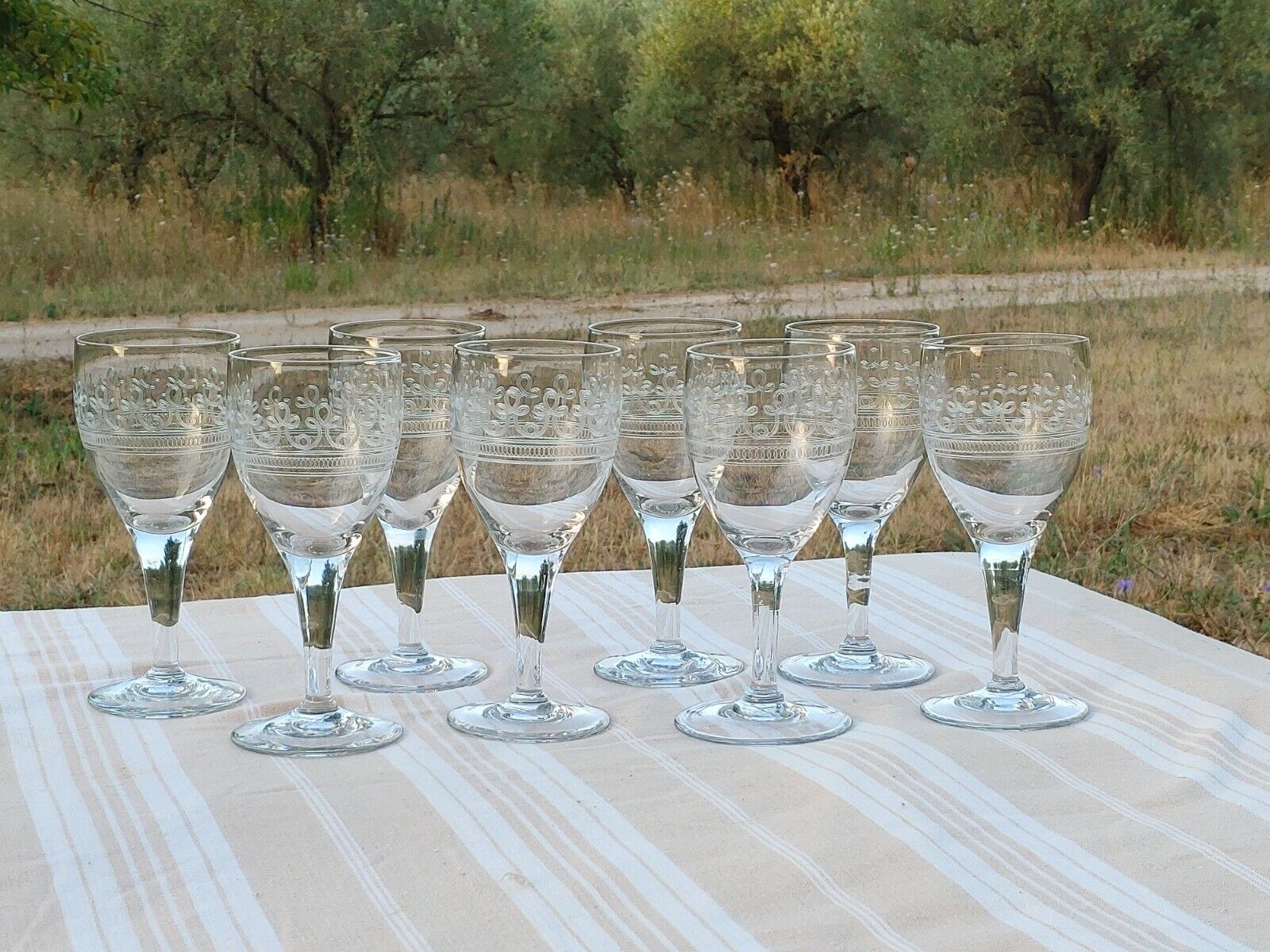 8 old water glasses engraved with a large frieze late XIX-XXth