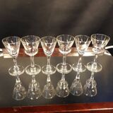 6 verres à liqueur ciselés