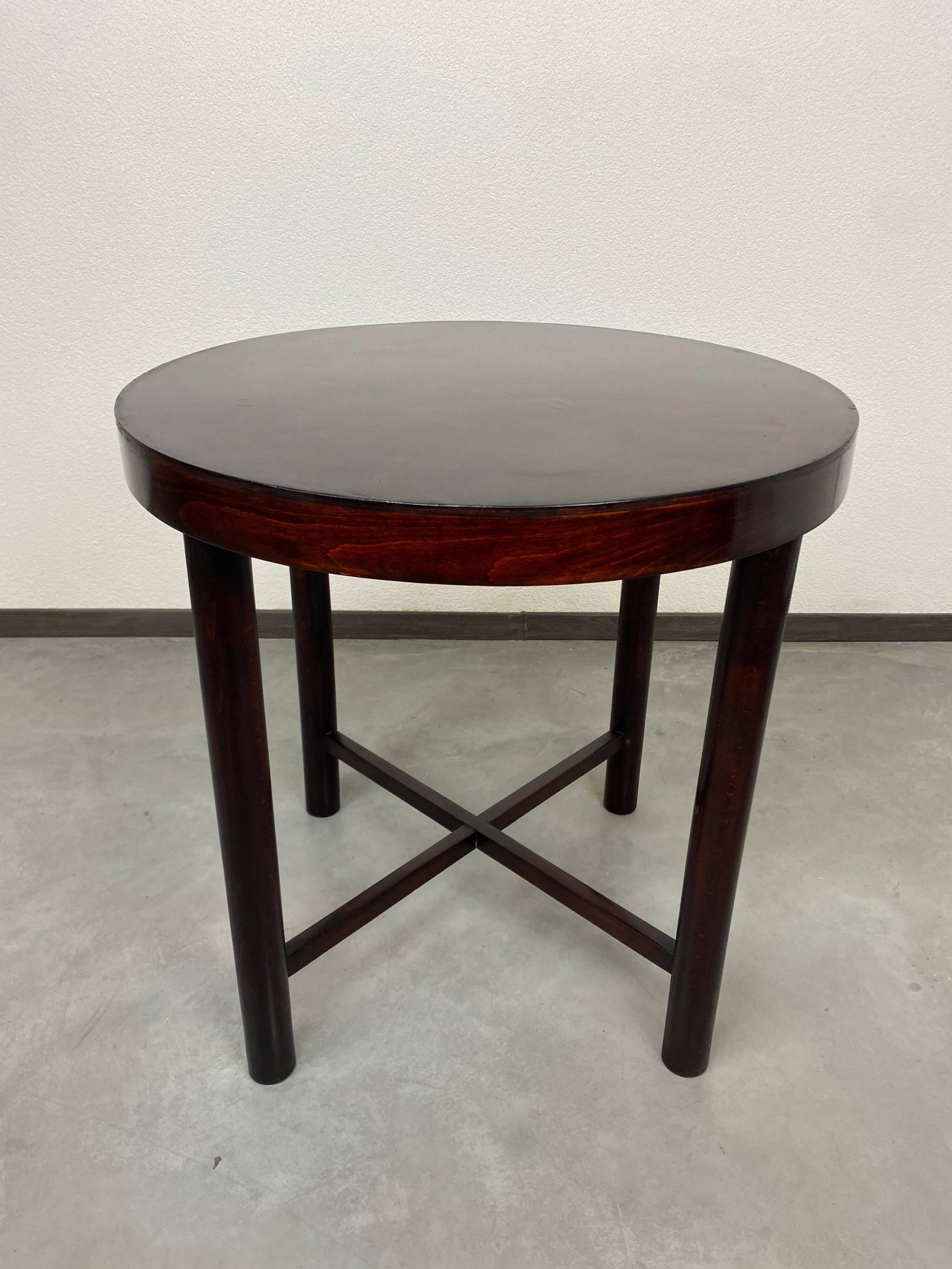 Art Deco coffee table by Thonet Mundus