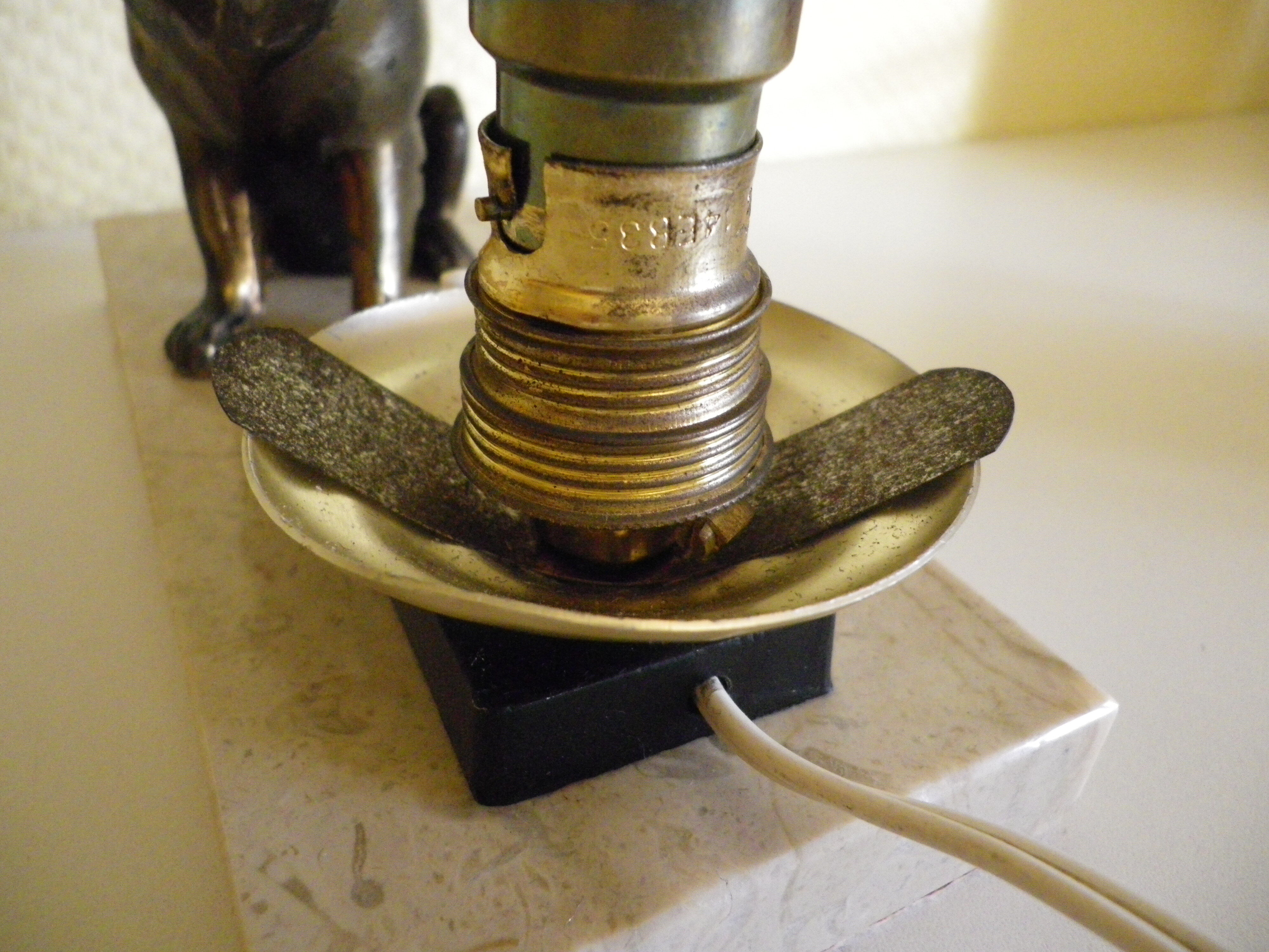 Table lamp, art deco, marble, opaline, bronze patinated metal decoration, switch