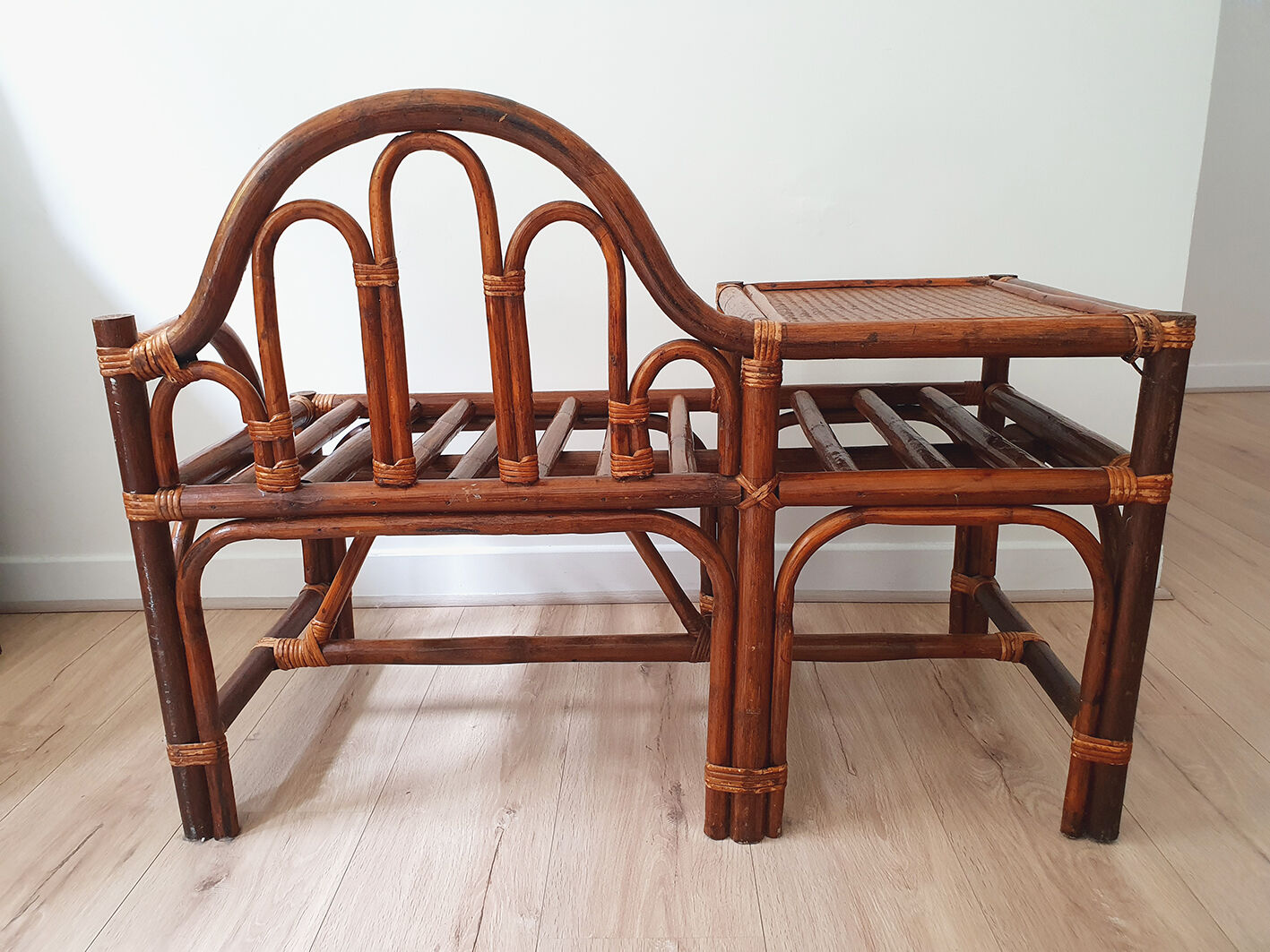 Fauteuil avec tablette en rotin & bambou - vintage