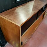Bi-color sideboard