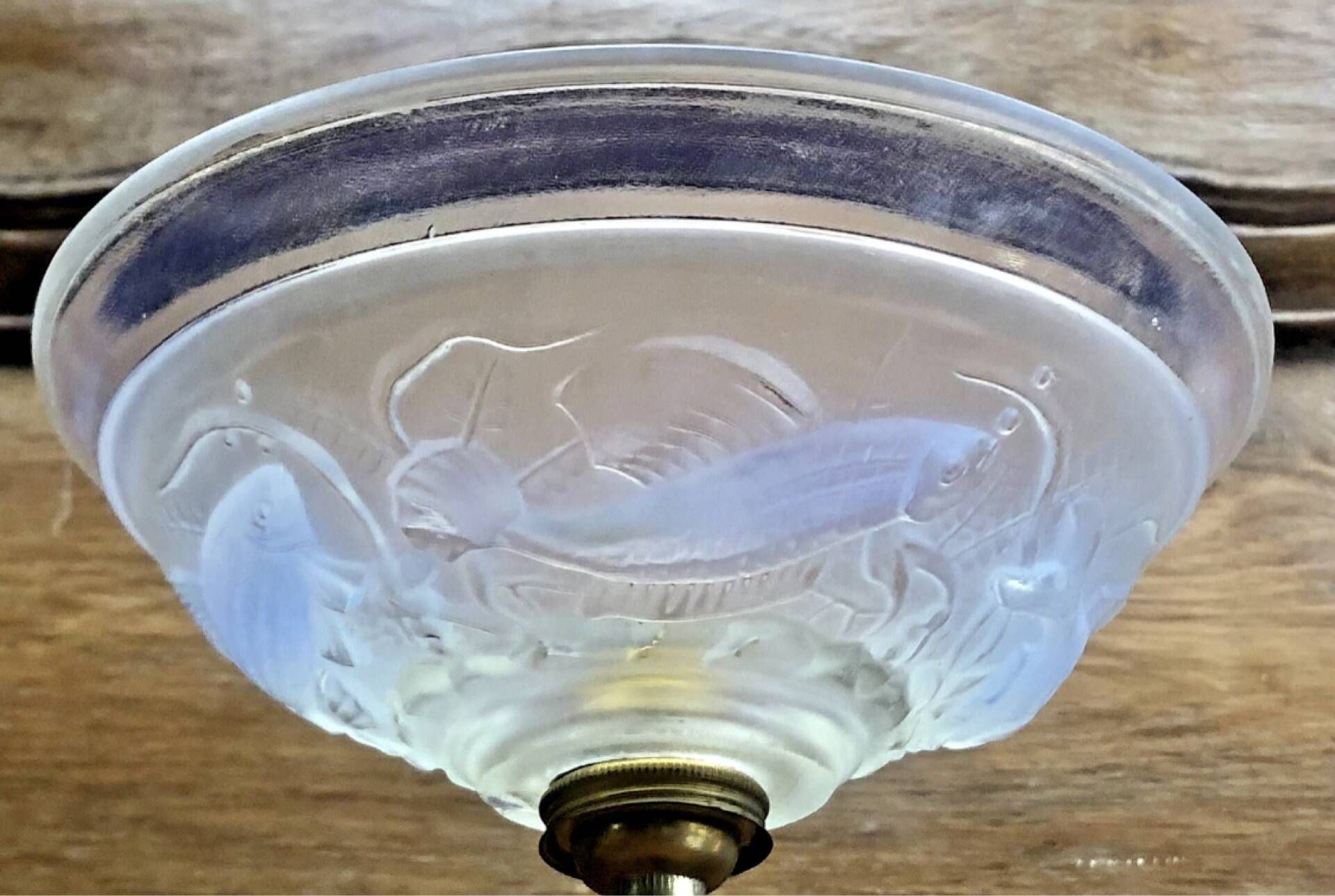 Art Deco lamp 1930 wrought iron opalescent glass fish Ezan