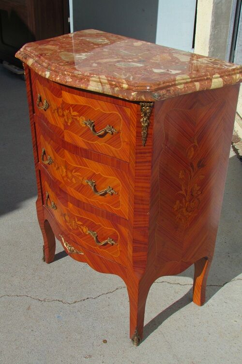 Louis XV dresser