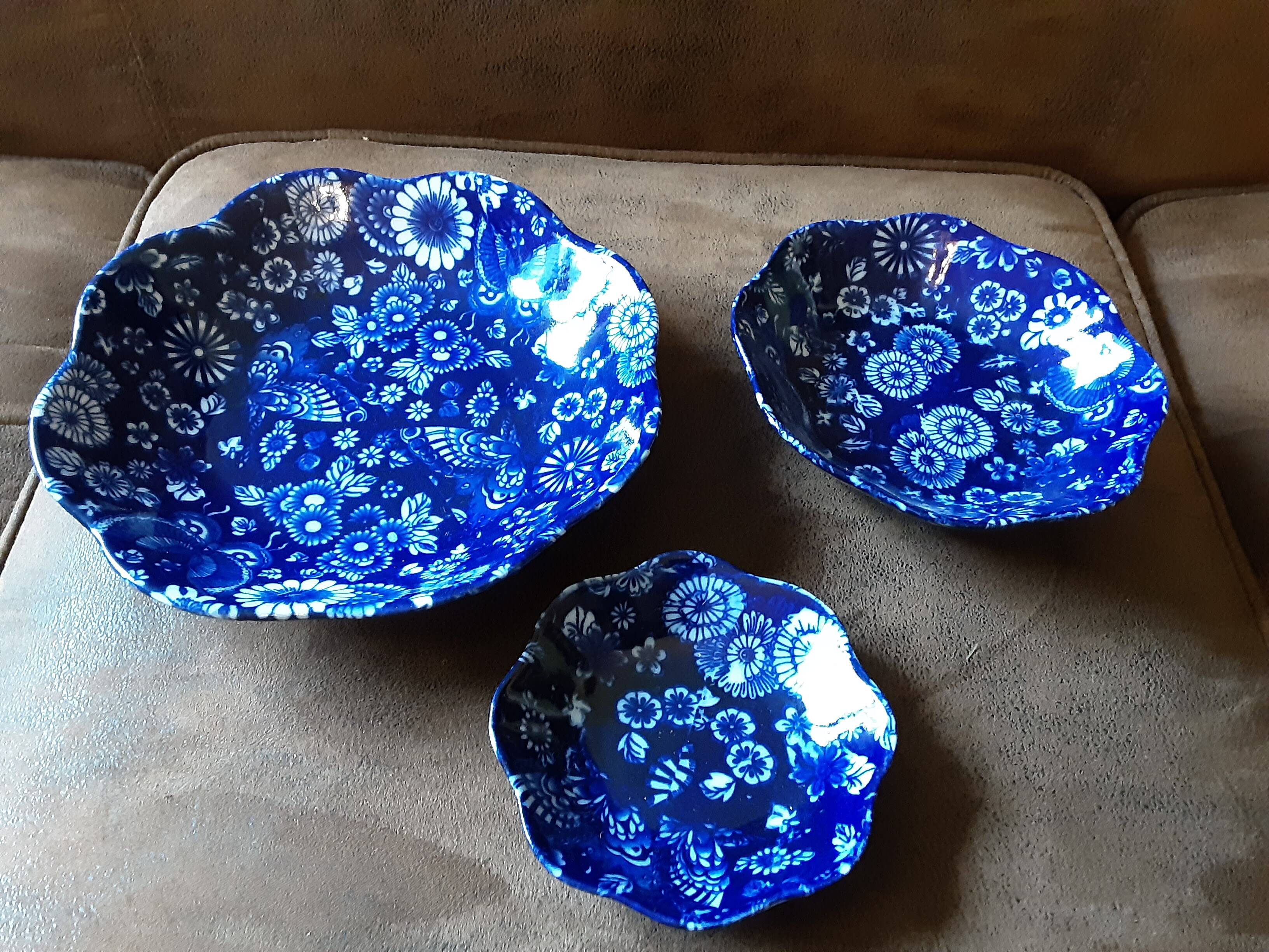 Set of 3 porcelain cups